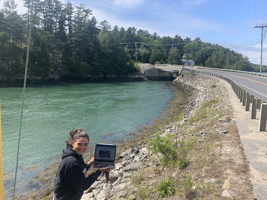 Meghan Gonzalez ’23 photographs lobstering ports in Harspwell